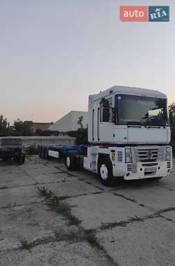 Тягач Renault Magnum 2002 в Одессе