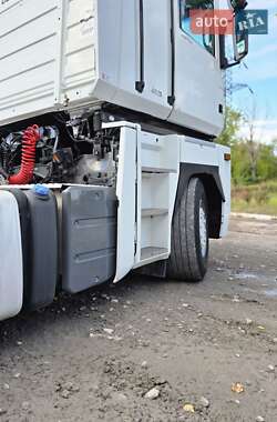 Тягач Renault Magnum 2013 в 