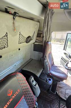 Тягач Renault Magnum 2013 в 