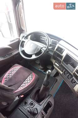 Тягач Renault Magnum 2007 в 