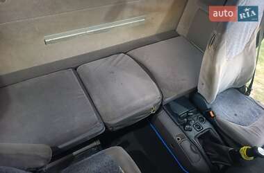 Тягач Renault Magnum 2004 в 