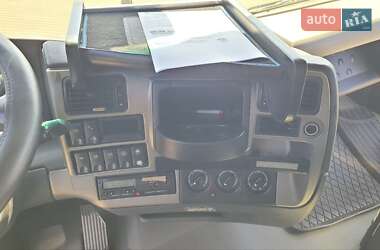 Тягач Renault Magnum 2010 в 