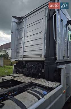 Тягач Renault Magnum 2010 в 