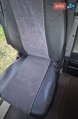 Тягач Renault Magnum 2010 в 