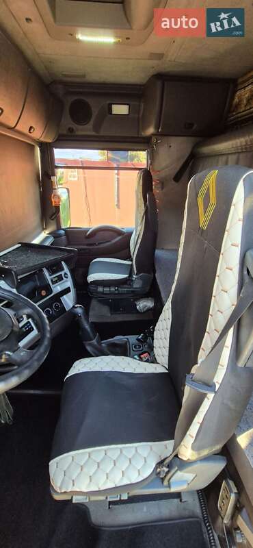 Тягач Renault Magnum 2006 в Харкові