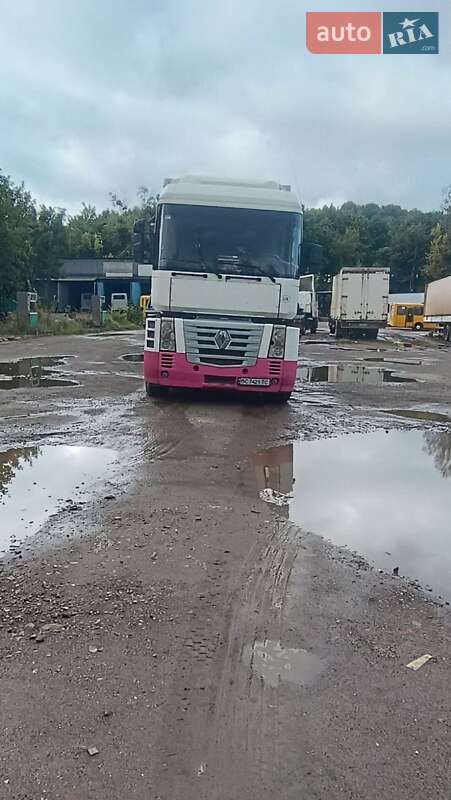 Тягач Renault Magnum 2005 в Львове
