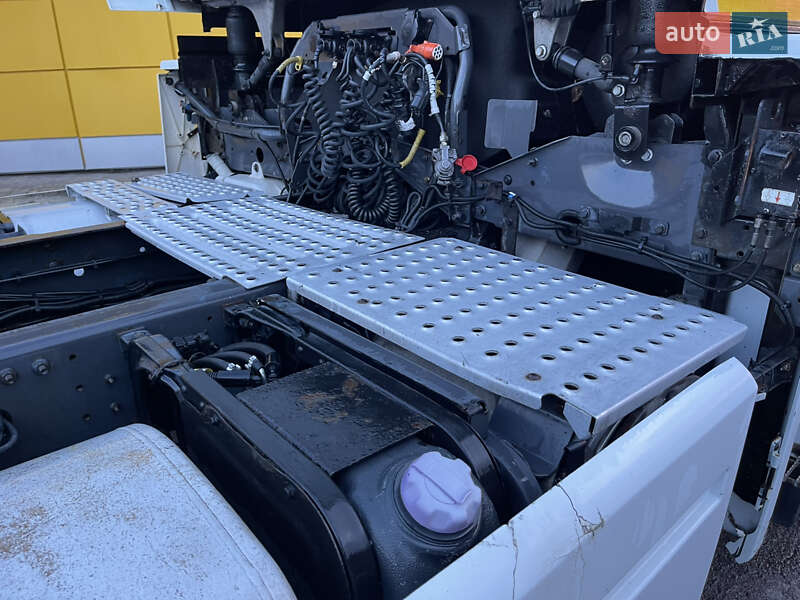 Тягач Renault Magnum 2007 в Ровно