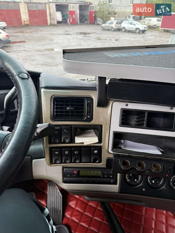 Тягач Renault Magnum 2007 в Луцке