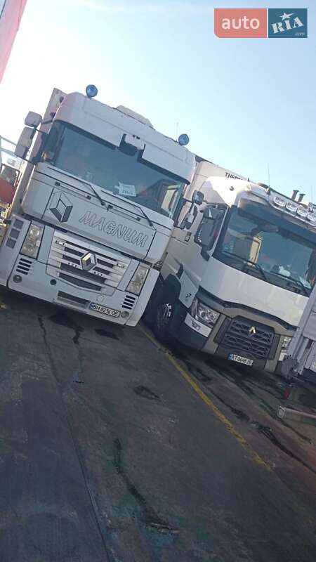 Тягач Renault Magnum 2007 в Одессе