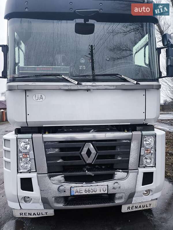 Тягач Renault Magnum 2010 в Вінниці