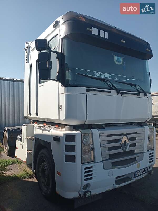 Тягач Renault Magnum 2005 в Кривом Роге