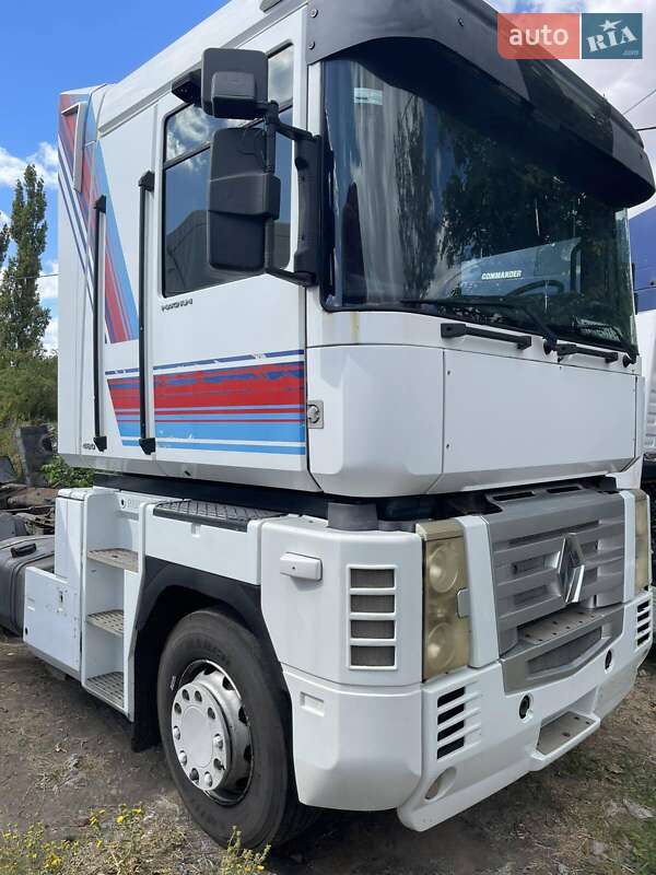 Тягач Renault Magnum 2002 в Одессе