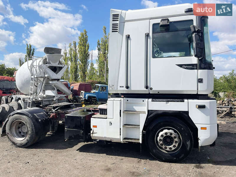 Тягач Renault Magnum 1997 в 