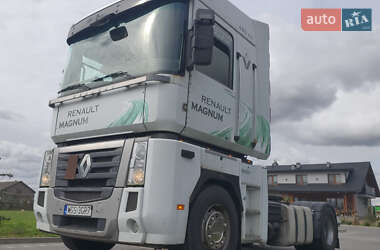 Тягач Renault Magnum 2009 в Жовкві