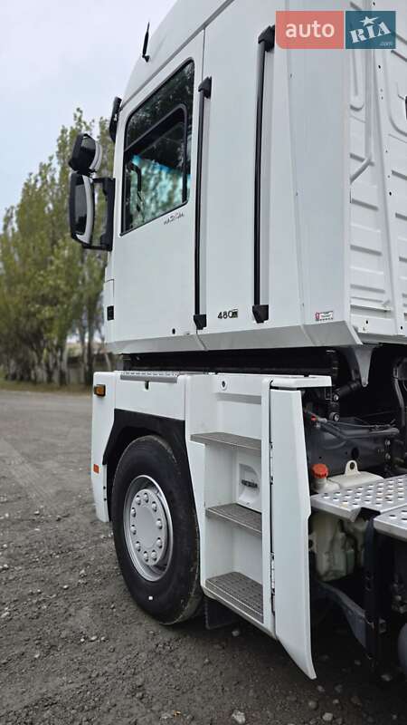 Тягач Renault Magnum 2013 в Каменском