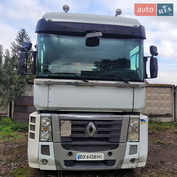 Тягач Renault Magnum 2012 в Изяславе