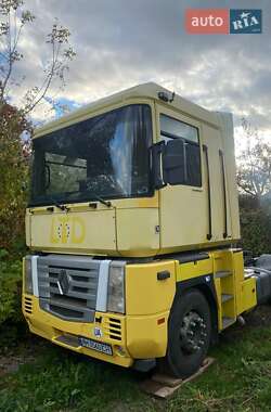 Тягач Renault Magnum 2005 в Корнине