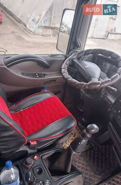 Тягач Renault Magnum 1998 в  фото 4 Тягач Renault Magnum 1998 в