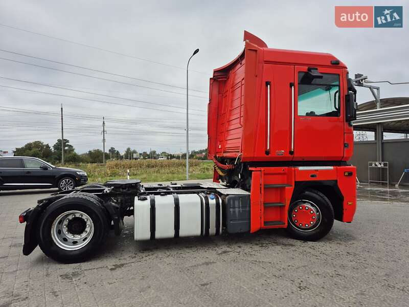 Тягач Renault Magnum 2007 в Львові