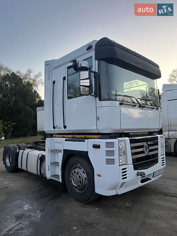 Тягач Renault Magnum 2007 в Первомайську