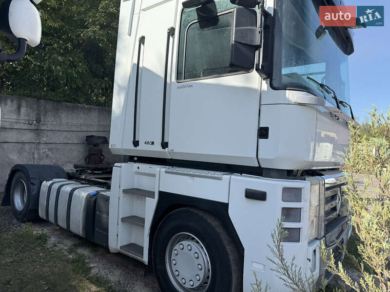Тягач Renault Magnum 2013 в Каменском