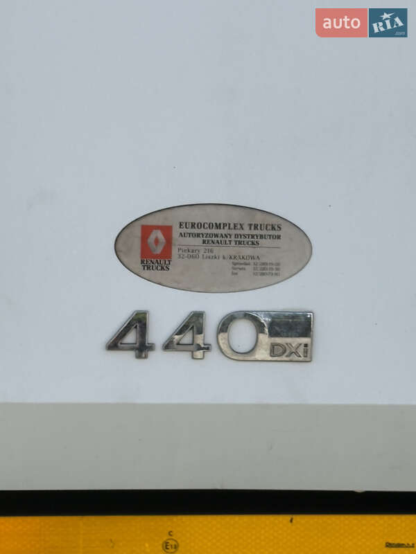 Вантажний фургон Renault Magnum 2005 в Хотині