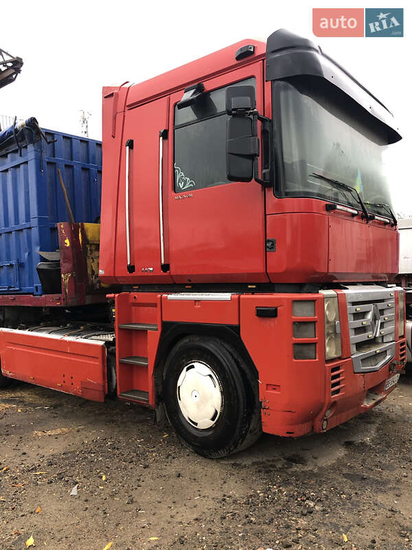 Контейнеровоз Renault Magnum 2006 в Очакове