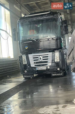 Тентованый Renault Magnum 2005 в Киеве