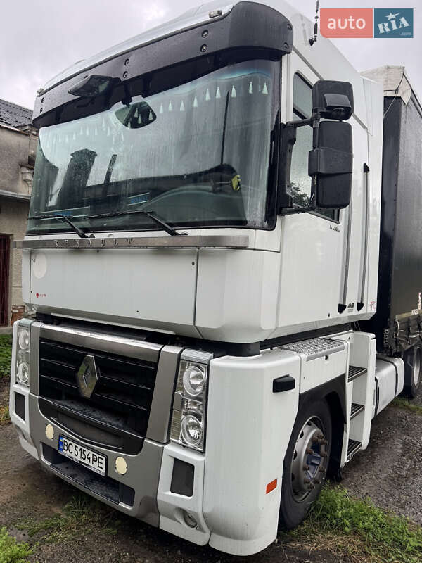 Тягач Renault Magnum 2011 в Бродах