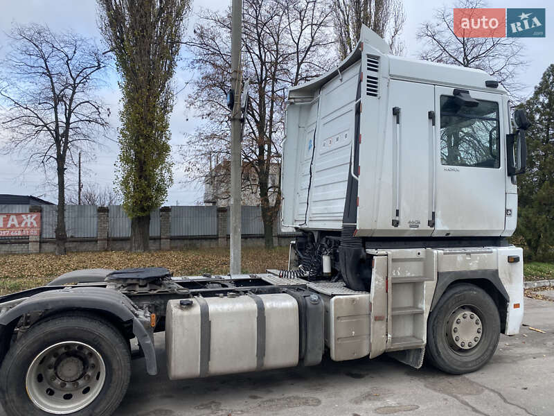 Тягач Renault Magnum 2008 в Кременчуці