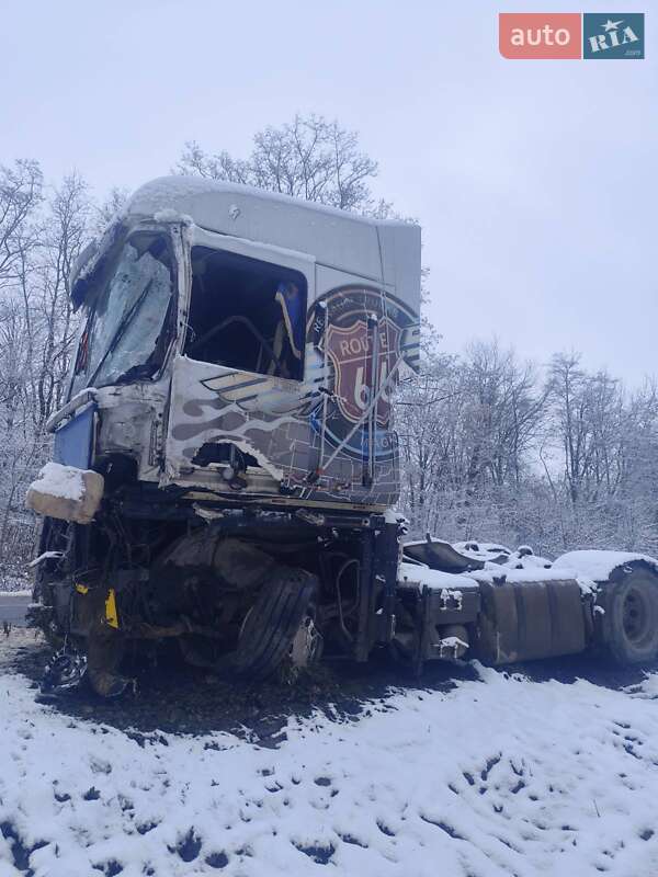 Тягач Renault Magnum 2011 в Радехові