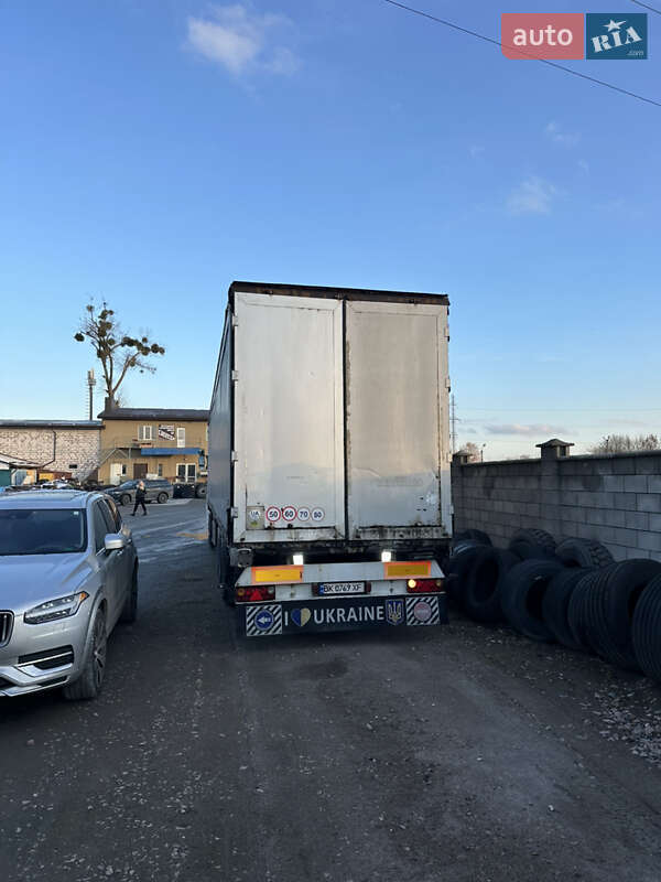 Тягач Renault Magnum 2008 в Рівному