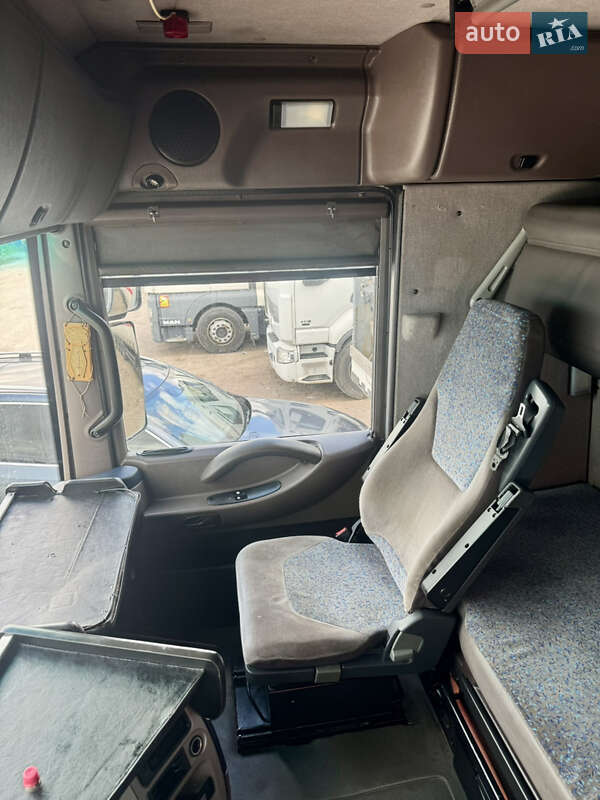 Тягач Renault Magnum 2008 в Рівному