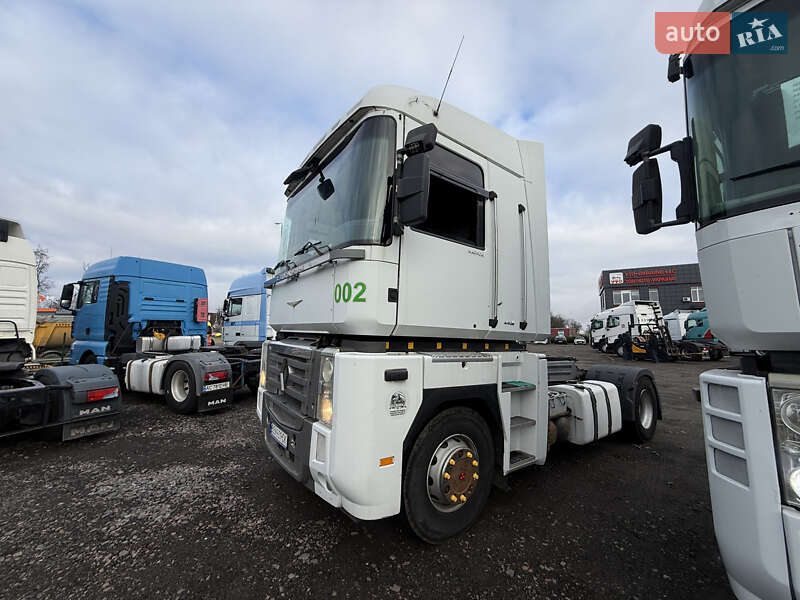 Тягач Renault Magnum 2011 в Києві