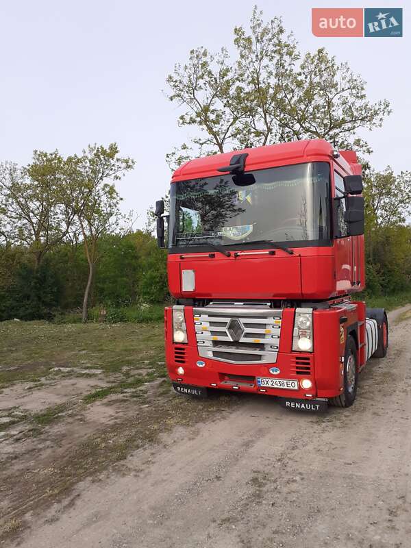 Тягач Renault Magnum 2007 в Кам'янець-Подільському