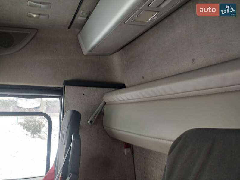 Тягач Renault Magnum 2011 в Долині