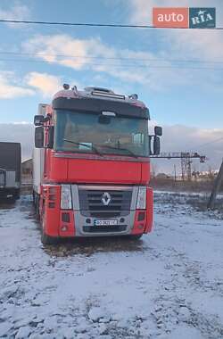 Тягач Renault Magnum 2010 в Іршаві