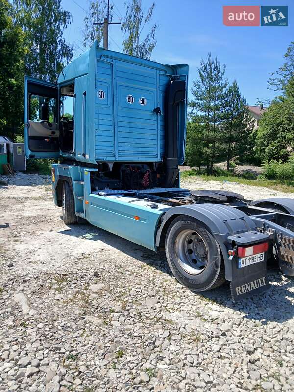 Тягач Renault Magnum 2012 в Вигоді