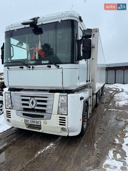 Тягач Renault Magnum 2009 в Бродах