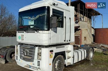 Тягач Renault Magnum 2007 в Черновцах