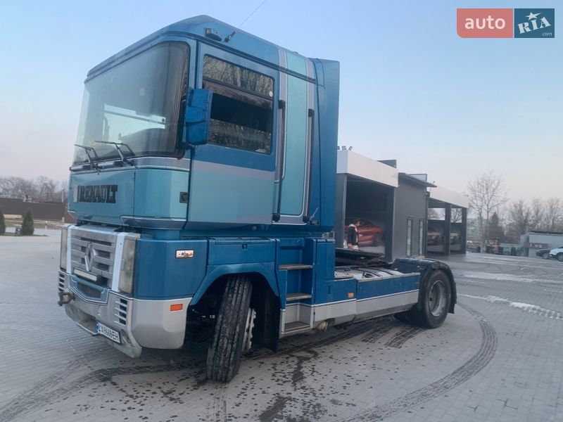 Тягач Renault Magnum 2002 в Каменец-Подольском