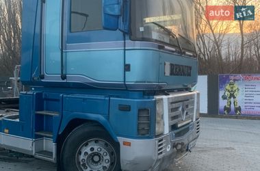Тягач Renault Magnum 2002 в Кам'янець-Подільському