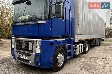 Тягач Renault Magnum 2010 в Ровно