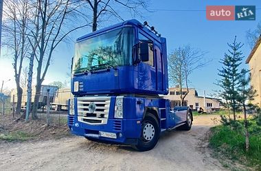 Тягач Renault Magnum 2004 в Долине