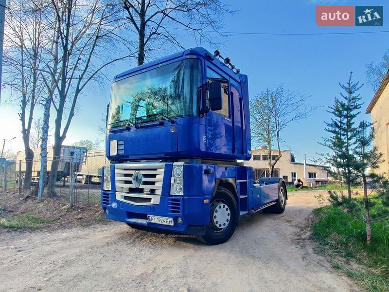 Renault Magnum 2004