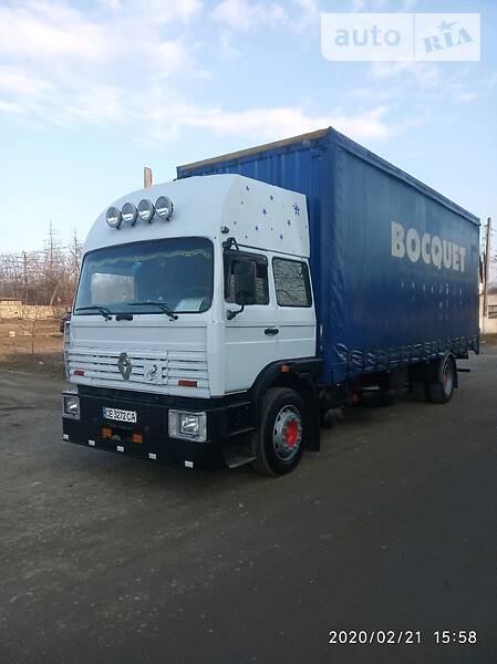 Тентований Renault Manager 1995 в Кельменцях