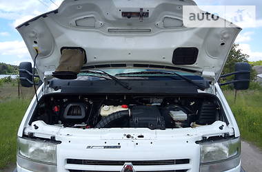  Renault Mascott 2002 в 