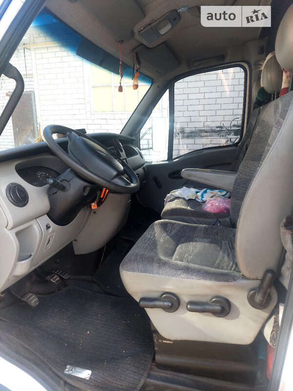 Вантажний фургон Renault Mascott 2006 в Корсунь-Шевченківському