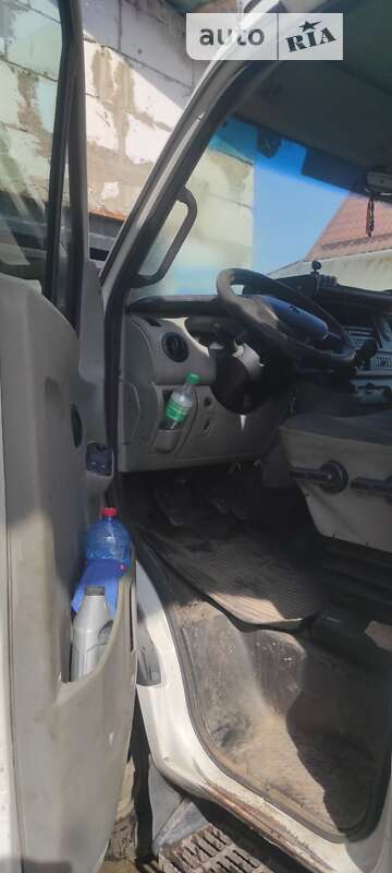 Грузовой фургон Renault Mascott 2006 в Чернигове