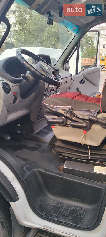 Рефрижератор Renault Mascott 2002 в Днепре